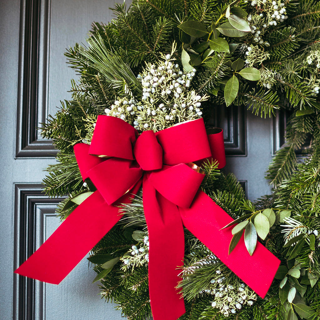 Bayleaf Beauty with Rustic Scroll Hanger