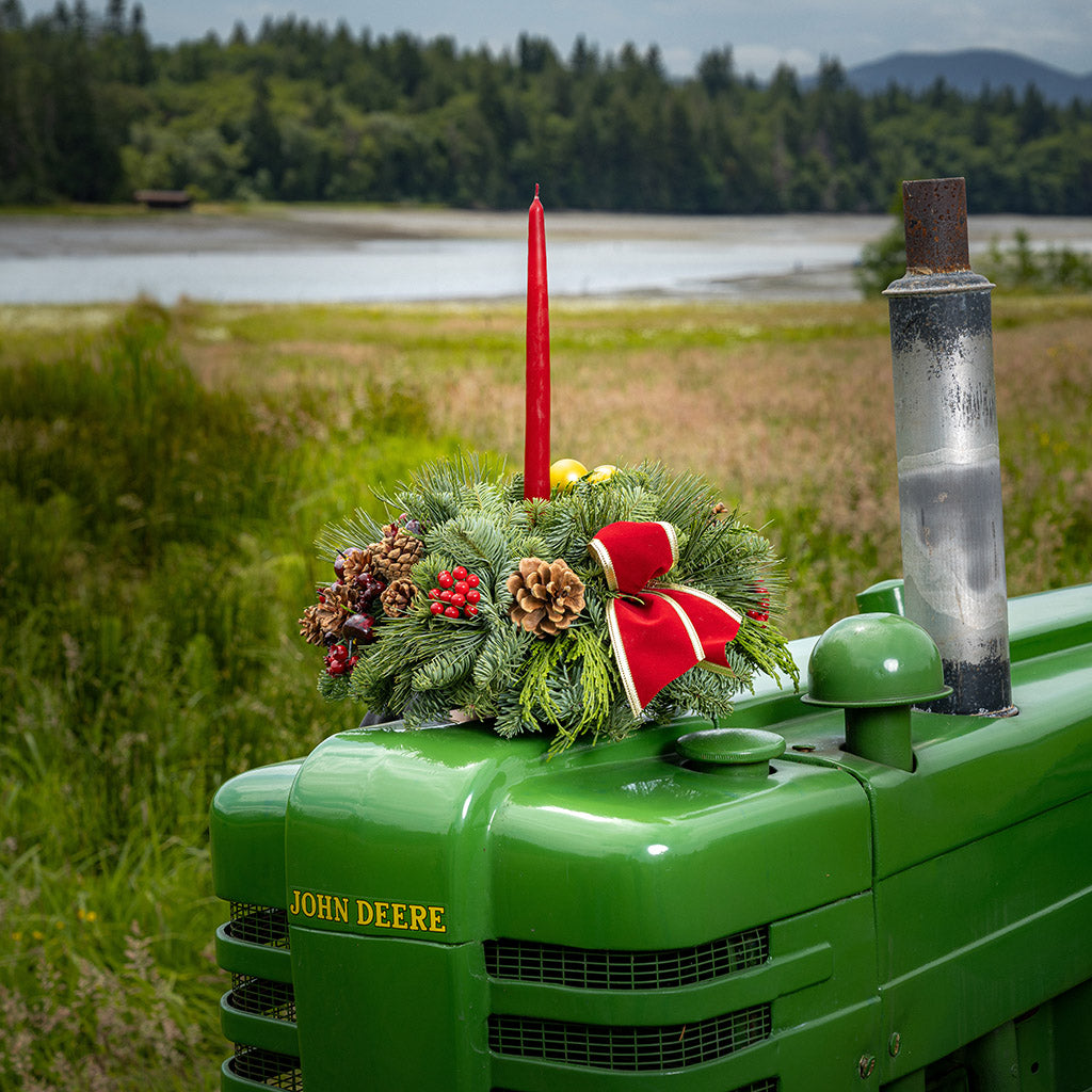 Small Holiday Centerpiece – Lynch Creek Farm