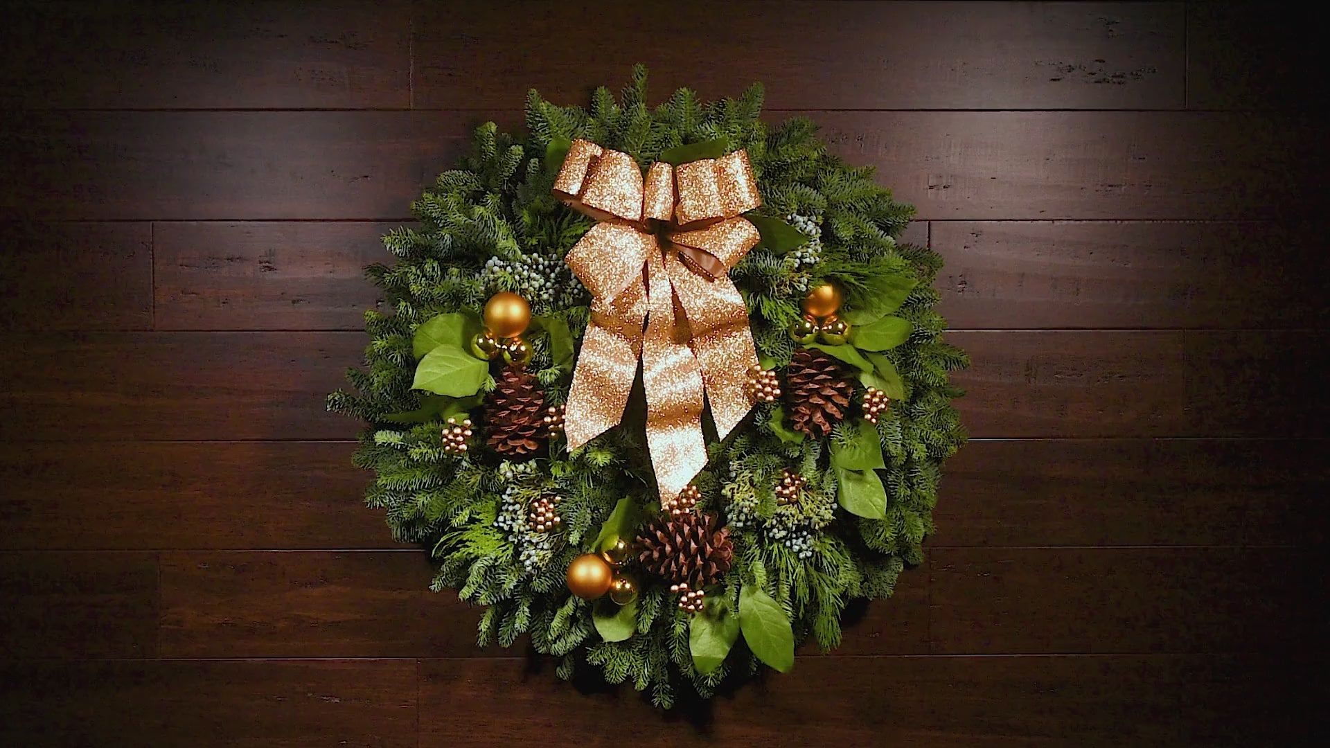  Gold Wreath クリスマスリースインテリア　ぬいぐるみ Amazon.com: Holy Family Wreath Decorations Large Christmas Front